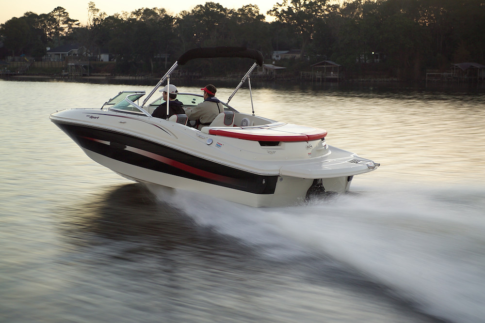 Iso Heet Vs Heet: Which Fuel Additive Is Better for Marine Engines?